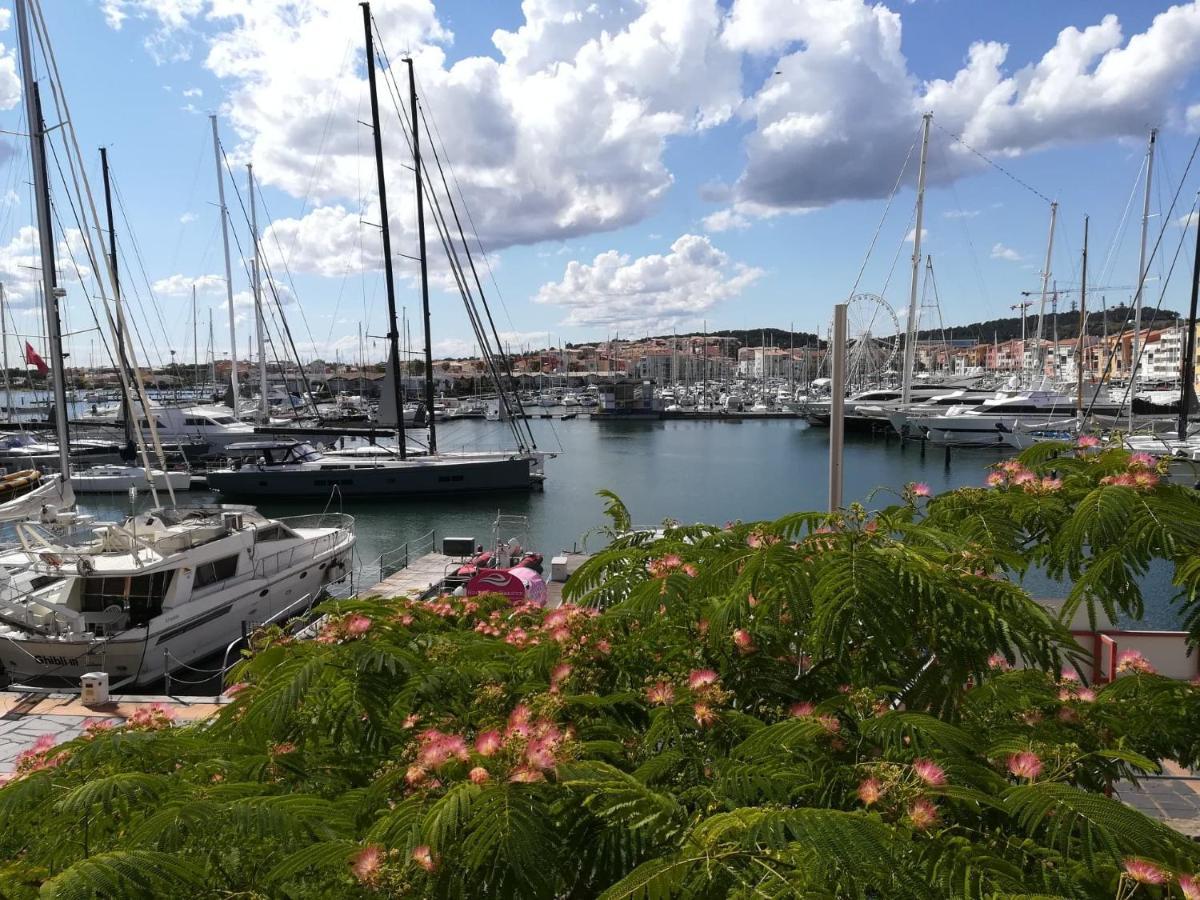 Appartement 1Ere Ligne Vue Port Avec Balcon, Piscine Агд Экстерьер фото