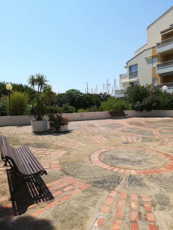 Appartement 1Ere Ligne Vue Port Avec Balcon, Piscine Агд Экстерьер фото