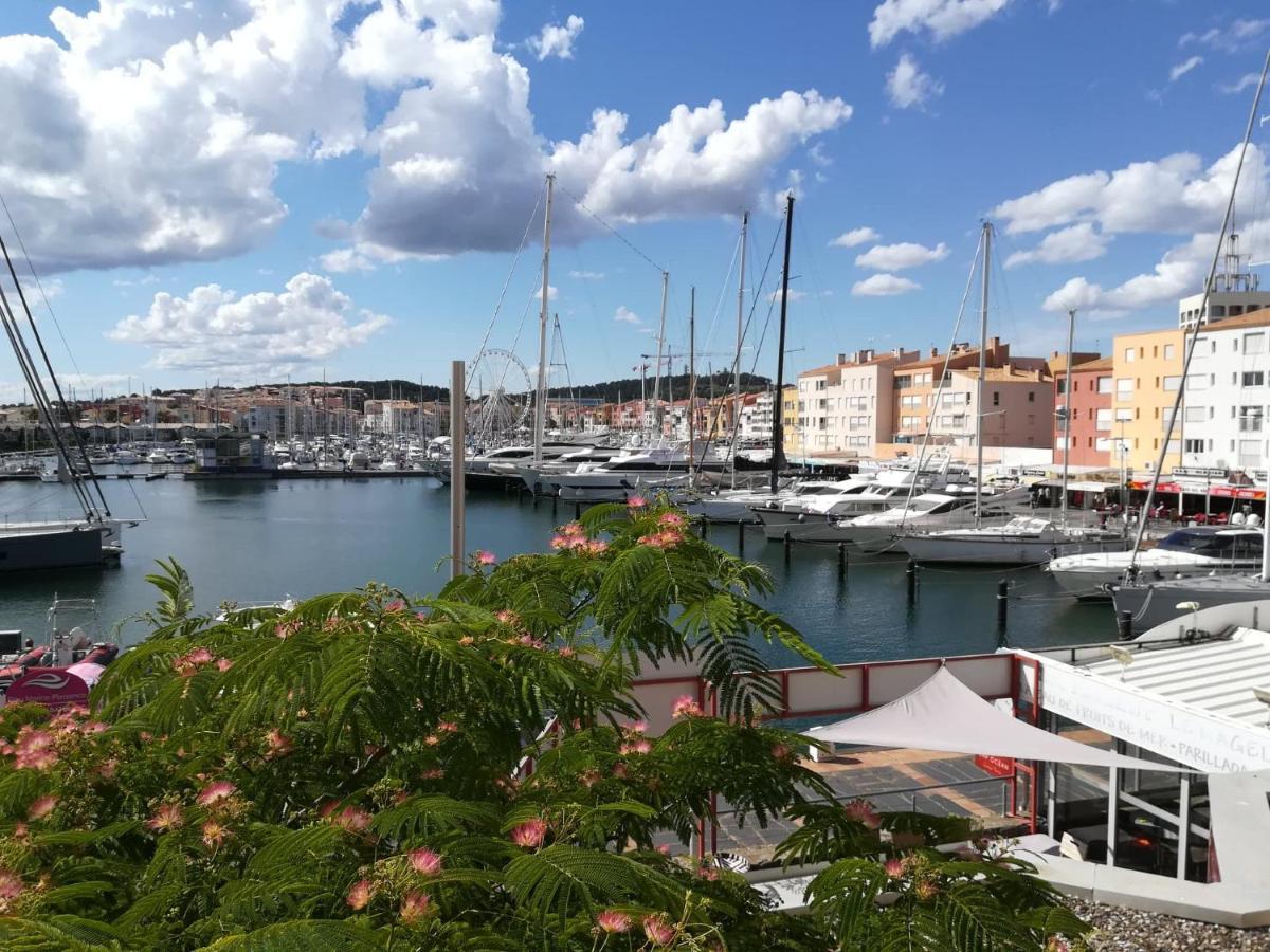 Appartement 1Ere Ligne Vue Port Avec Balcon, Piscine Агд Экстерьер фото